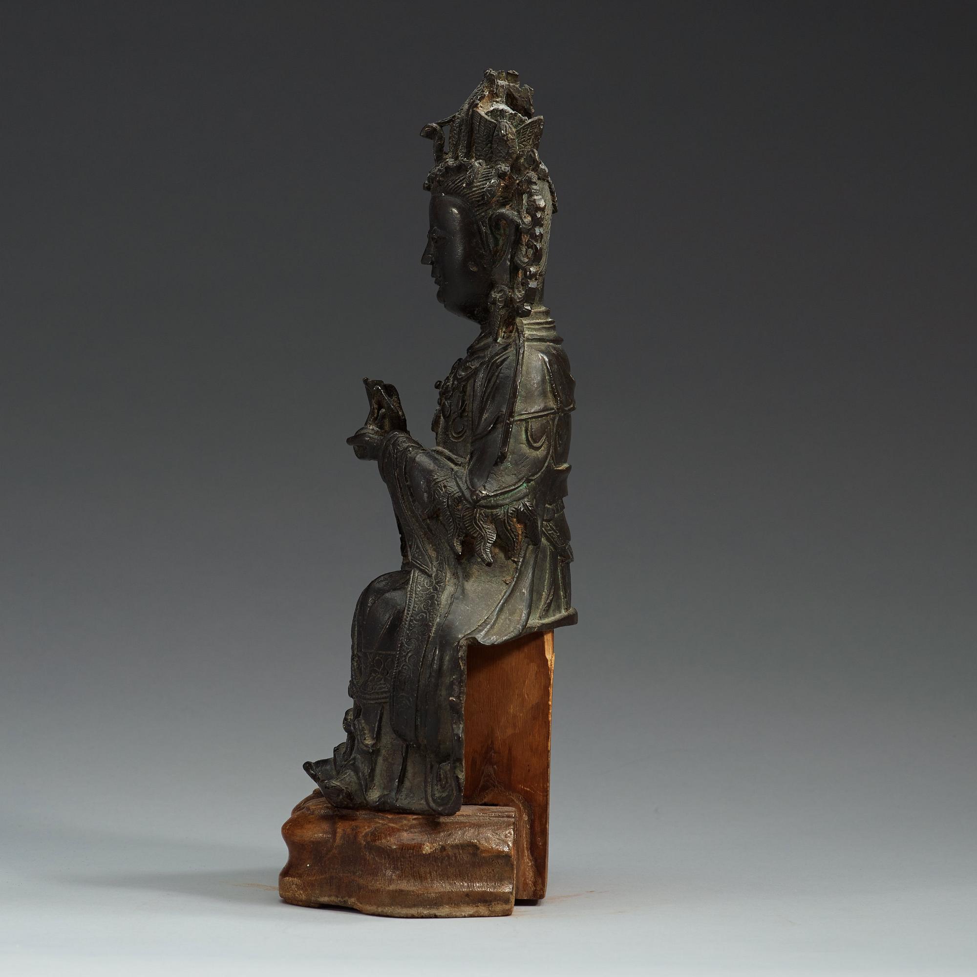 FIGURIN, brons. Xi Wangmu, Ming dynastin, 1600-tal.