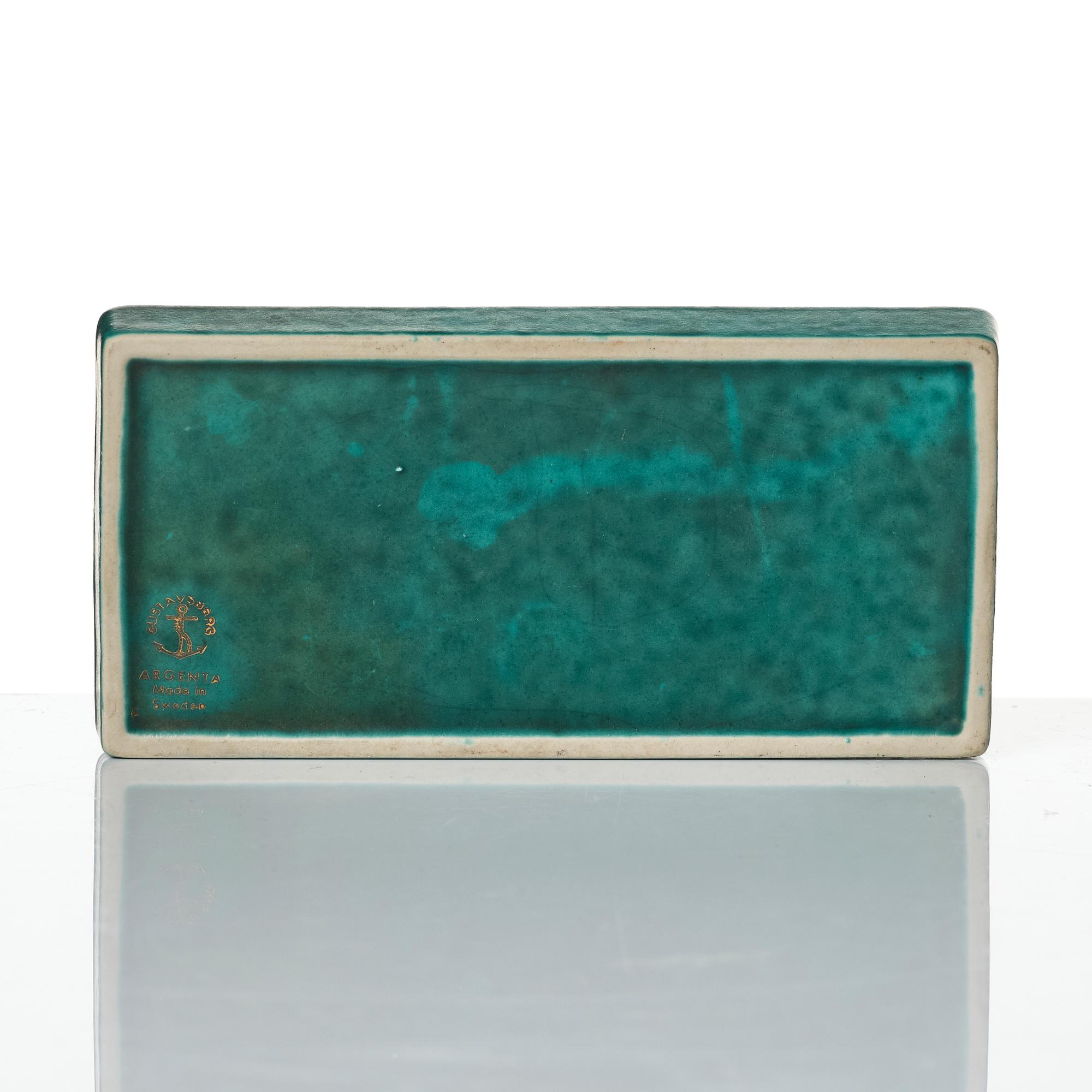 Wilhelm Kåge, a collection of ceramic, mostly "Argenta", 49 pieces, Gustavsberg, Sweden, 1930's-60's.