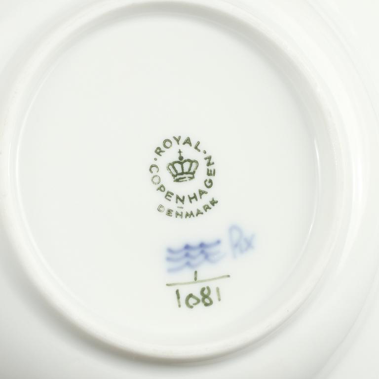 SERVISDELAR, 39 st, "Musselmalet", Royal Copenhagen.
