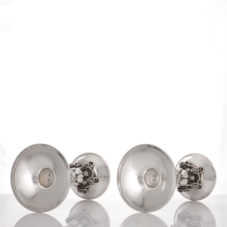 Georg Jensen, ett par ljusstakar, Köpenhamn 1996, sterling silver, designnr 263B.