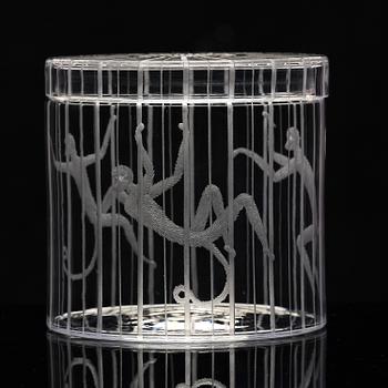Edward Hald, an engraved lidded "Apburen" jar, Orrefors 1930.