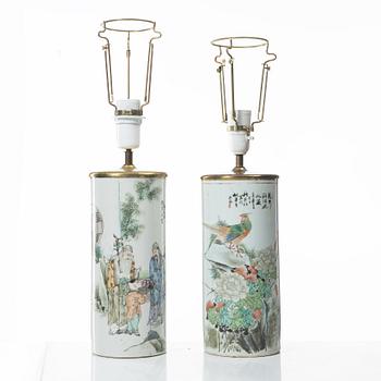 A pair of porcelain vases and a pair of table lamps, China, 20th Century.