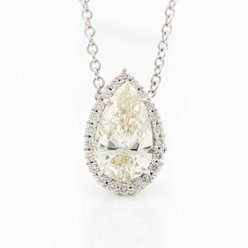 Collier 18K vitguld med droppslipad diamant, medföljande GIA report.