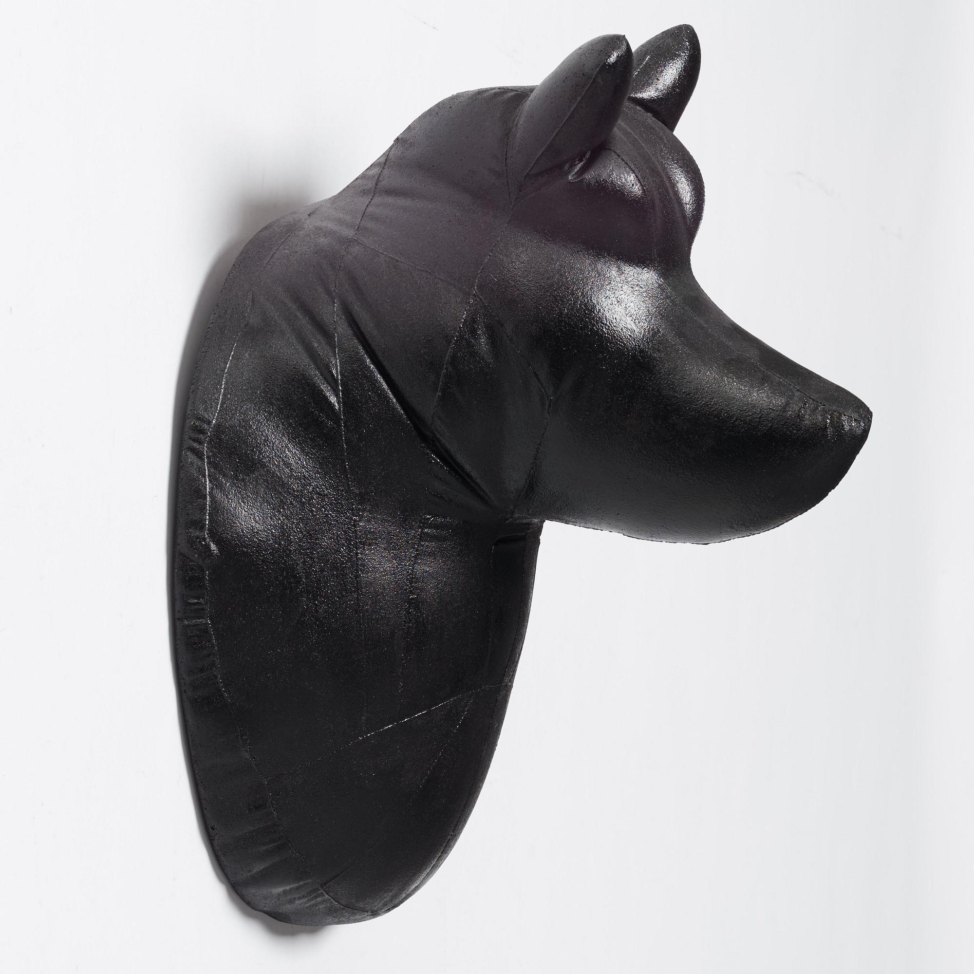 Linda Bäckström, "Wolf heads" (5).