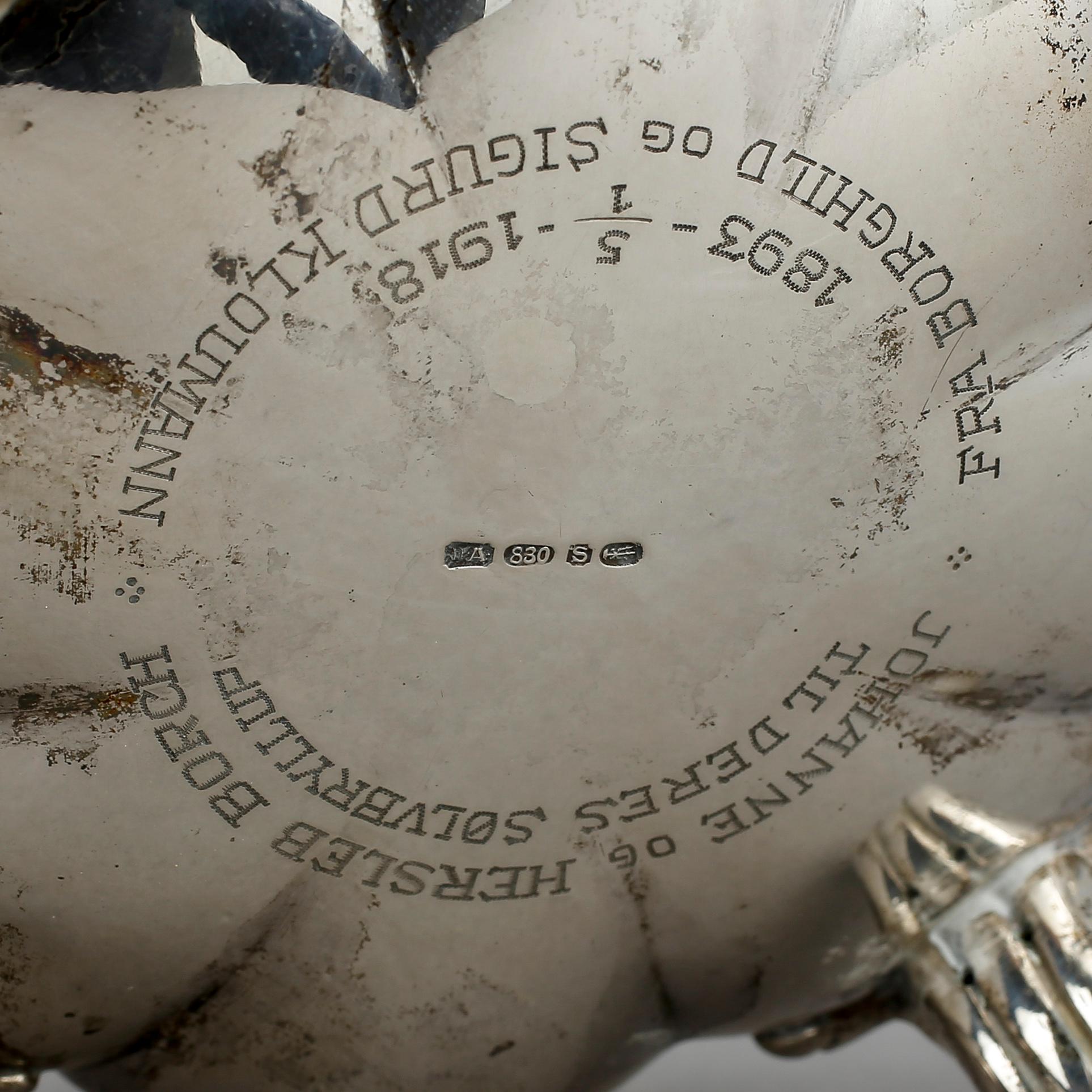 TESERVIS, 3 delar, silver, David Andersen, Christiania, Norge, 1888-1925. Total vikt ca 1150 gram.