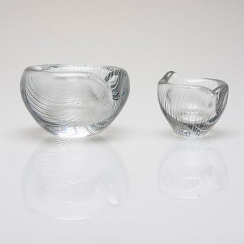 SKÅL, 2 st, glas, signerade "Tapio Wirkkala iittala" och "Tapio Wirkkala iittala -55".
