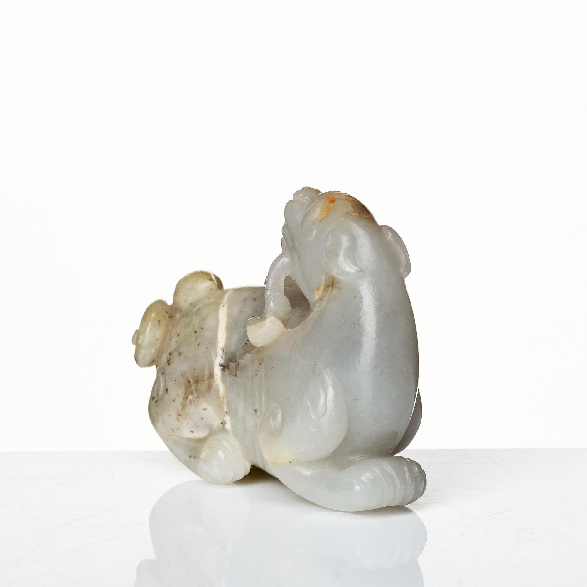 Mytologisk best med lingzhisvamp, nefrit. Sen Qing dynasti.