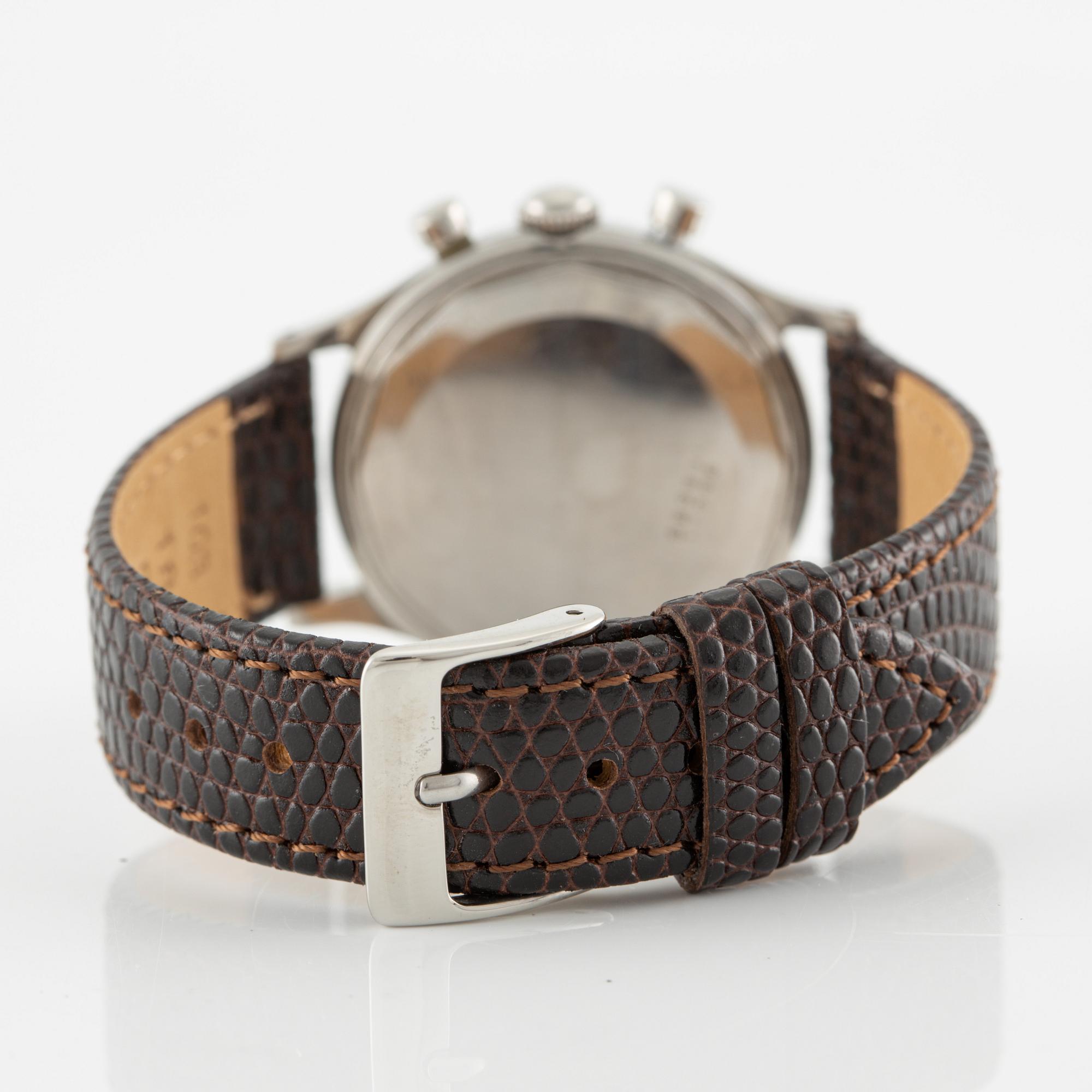 Universal Genève, Uni-Compax, chronograph, wristwatch, 35 mm.