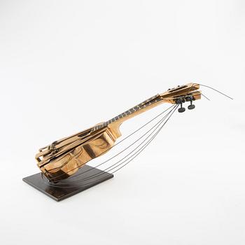 Arman (Armand Pierre Fernandez), "Ukulélé".