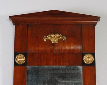 SPEGEL. Karl Johan, 1800-talets första hälft.