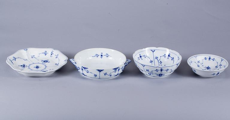 SERVIS, ca  97 delar, den Kongelige Porcelainsfabrik.