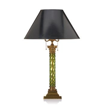 51. Bordslampa, omkring år 1900, Empirestil.