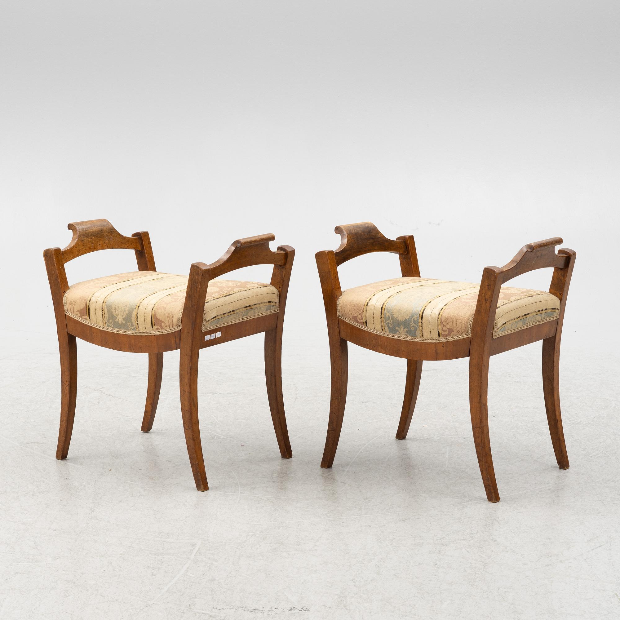 Banquets, a pair, Karl Johan, first half of the 19th century.