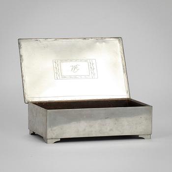 ASK MED LOCK, tenn, 1900-talets början.