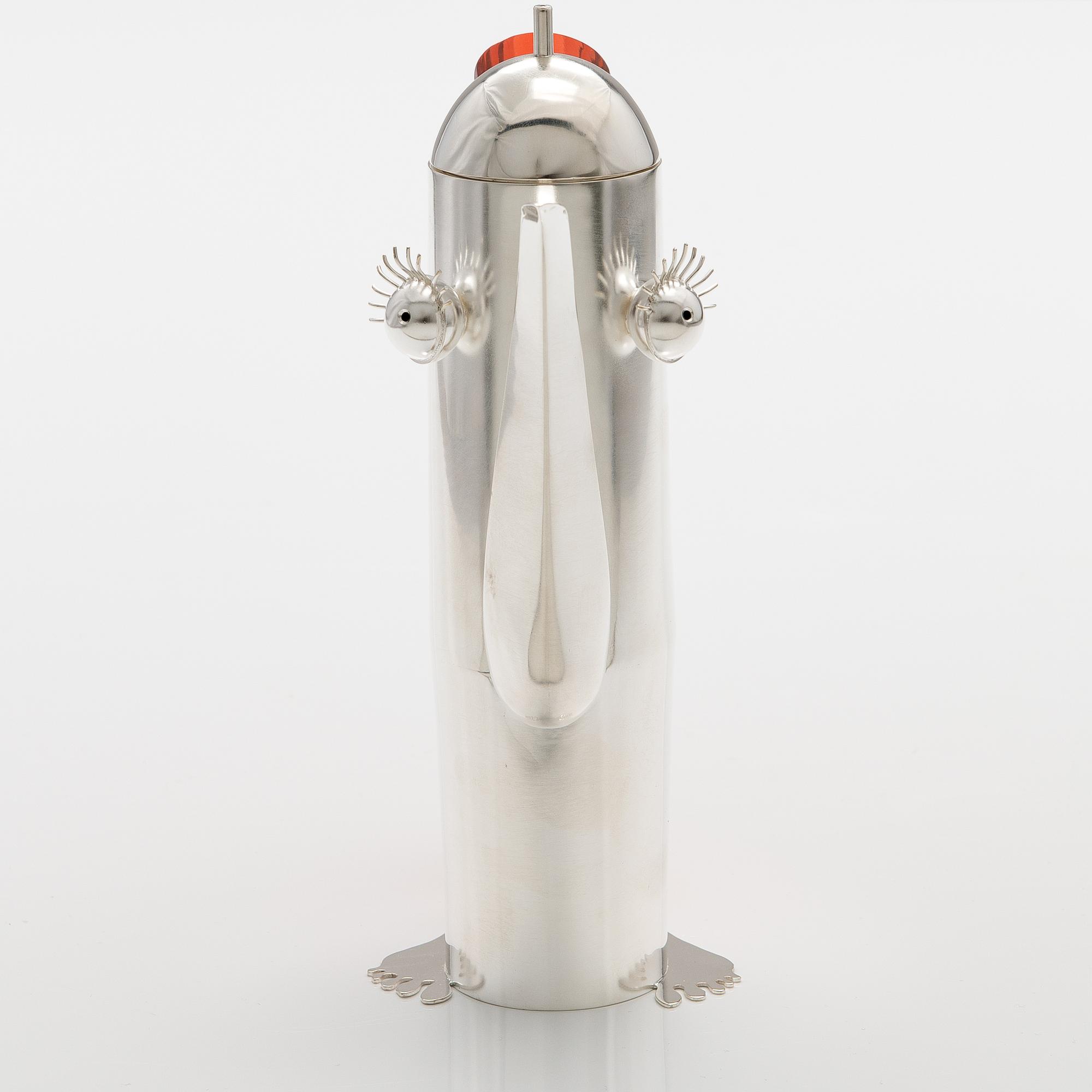 A sterling silver decanter "Barefooted" with a glass handle. Ru Runeberg 2007/2020.