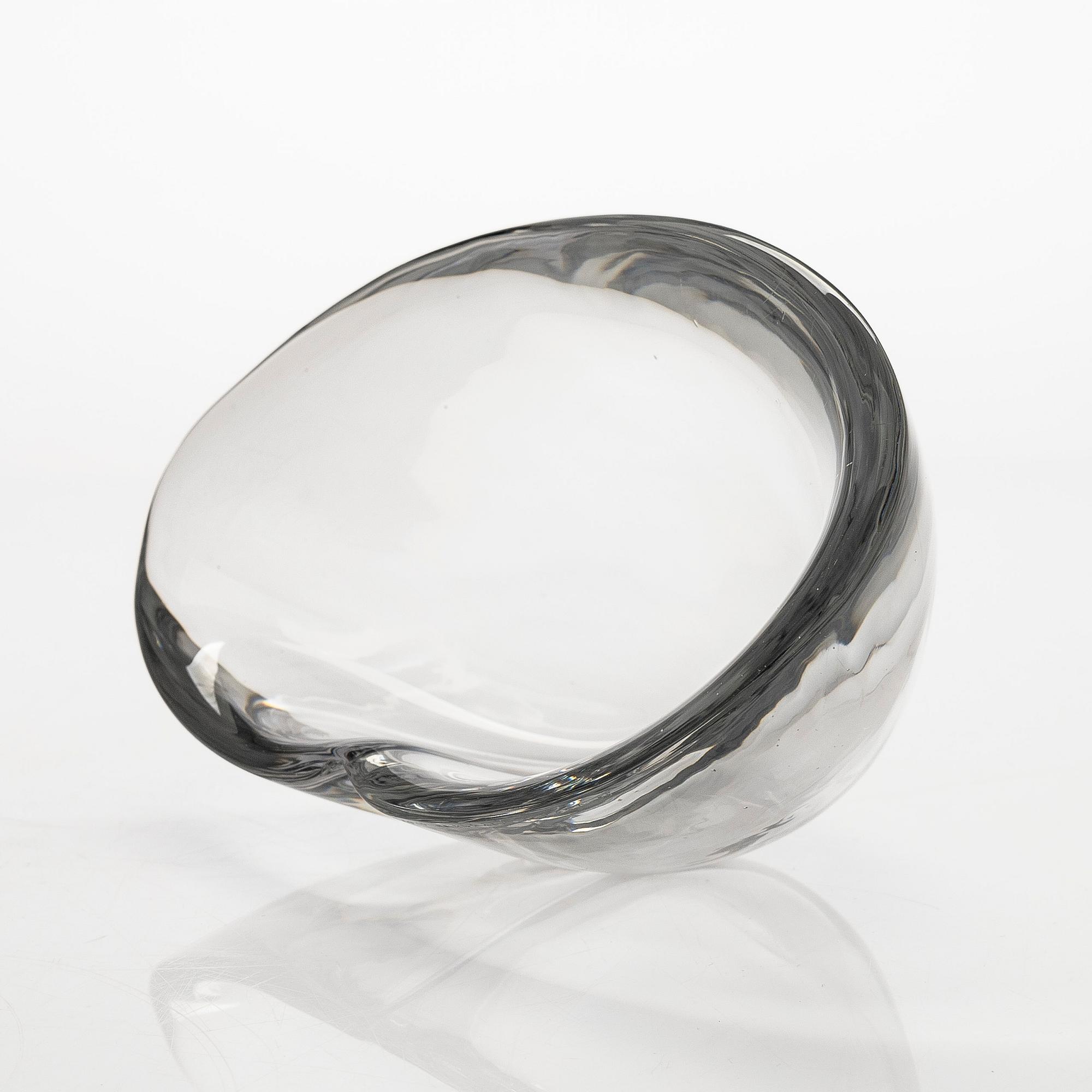 Tapio Wirkkala, a model '3357' glass bowl, signed Tapio Wirkkala - Iittala -55.