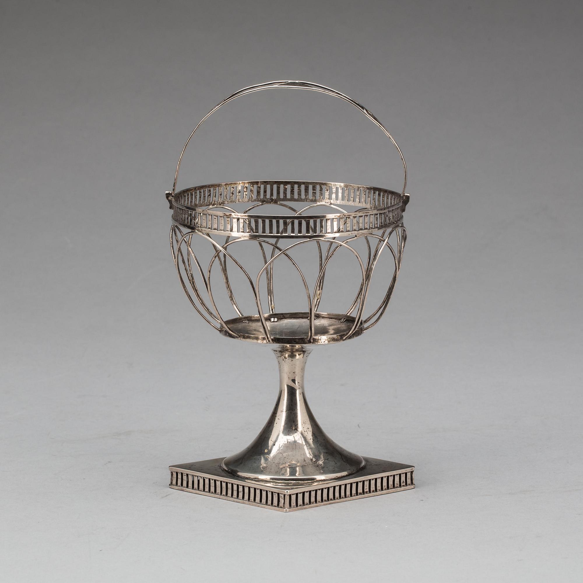GALLERSKÅL, silver. Johan Patrik Ljungström(1808-1830), 1814 Uddevalla. Ca 180 gr.