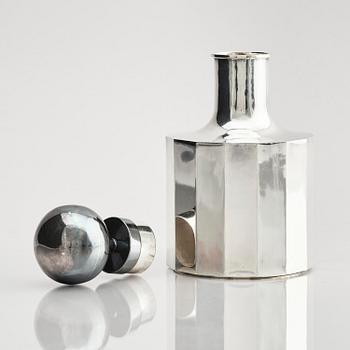 Jan Ante Dahlstedts Silversmedja, a silver decanter with lid, Umeå, Sweden, 1966.