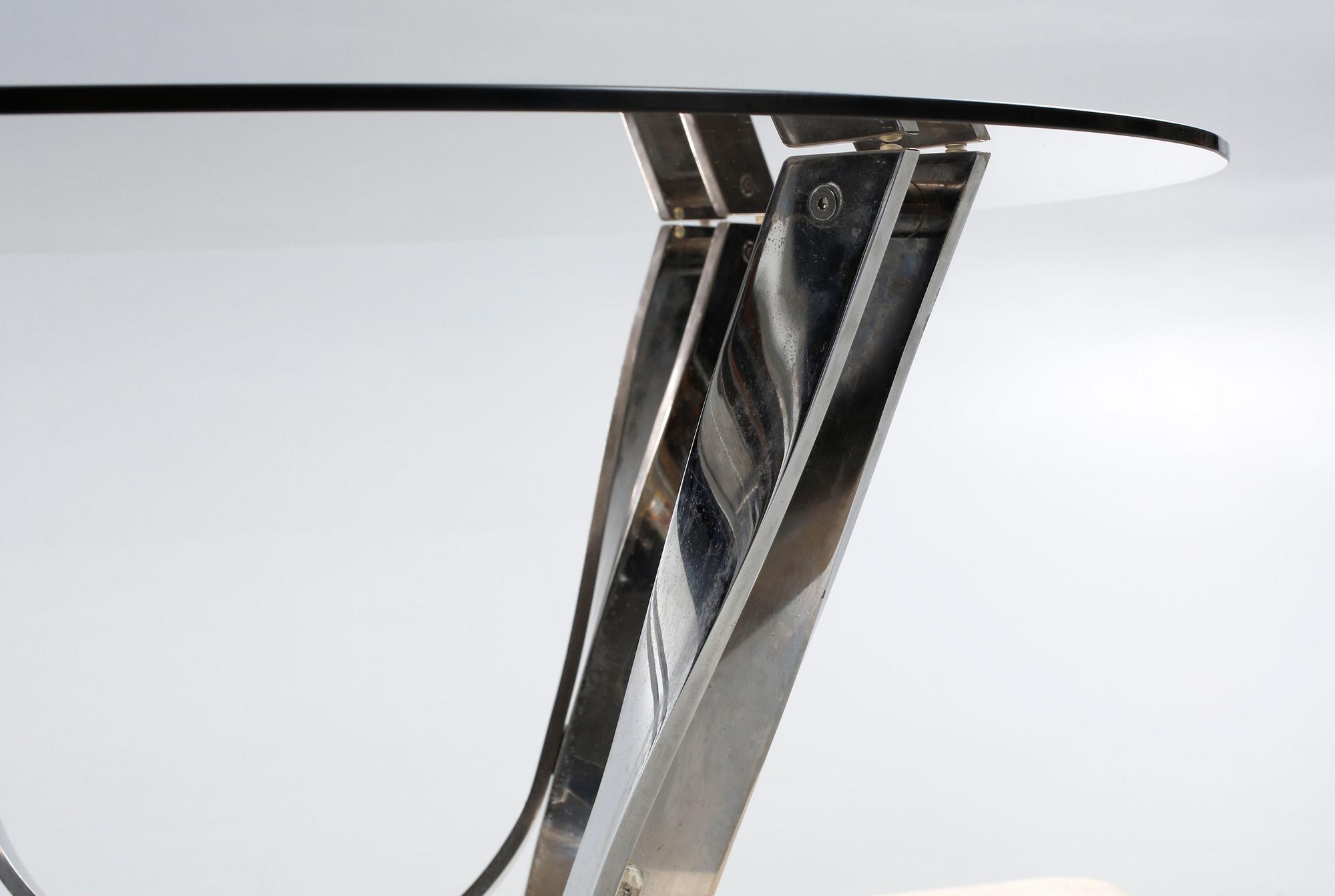 A sofa table from the second half of the 20th century.