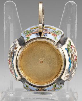 A RUSSIAN SILVER-GILT AND ENAMEL TSCHARKA, makers mark of Fyed Ruch, Moscow 1899-1908.