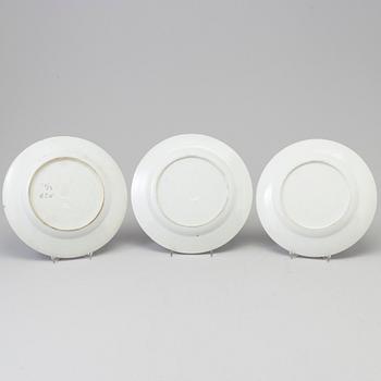 Three blue and white export porcelain plates, Qing dynasty, Qianlong (1736-95).