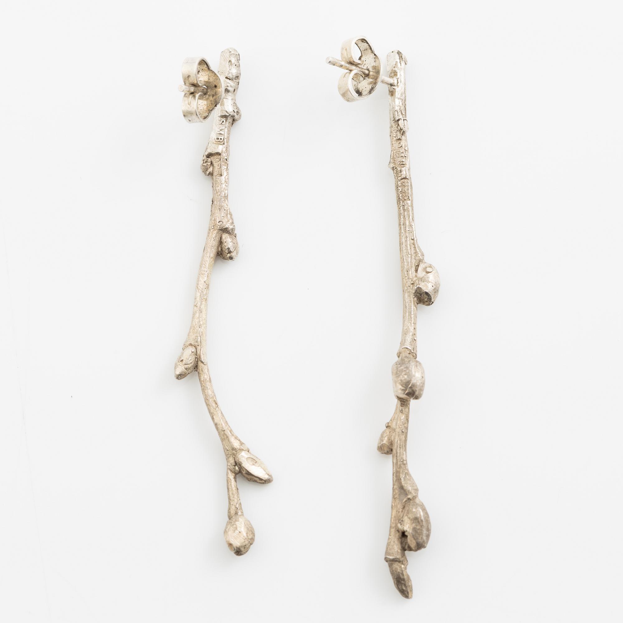 Sofia Björkman, collier, ring och örhängen i form av björkgrenar, silver. Ring med tanzaniter.