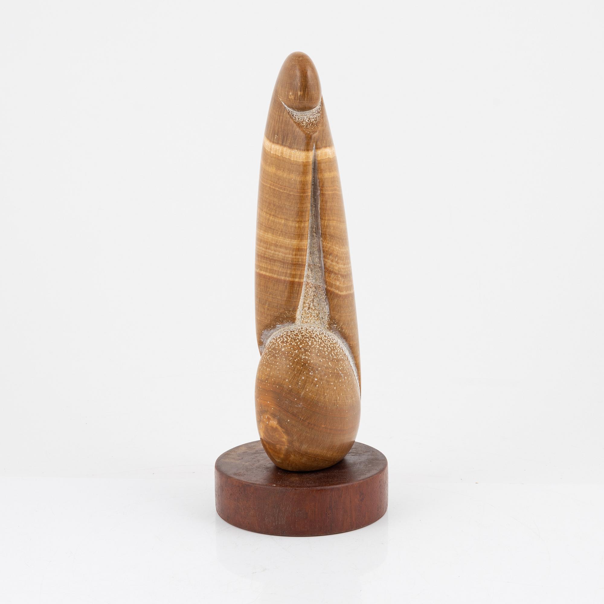 Chanathip Chaiyaiangkul, a sandstone sculpture, 2001.