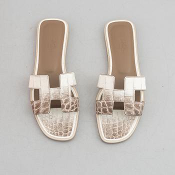 Hermès, Sandals, "Oran Himalaya", size 38 1/2.