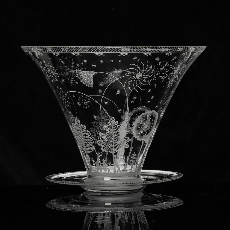 Edward Hald, a Swedish Grace "Fyrverkeri" (Fireworks) engraved glass bowl with a plate, Orrefors, Sweden, 1925, model 248.