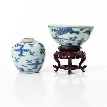 A group lot of Chinese porcelain, 17/20th century.