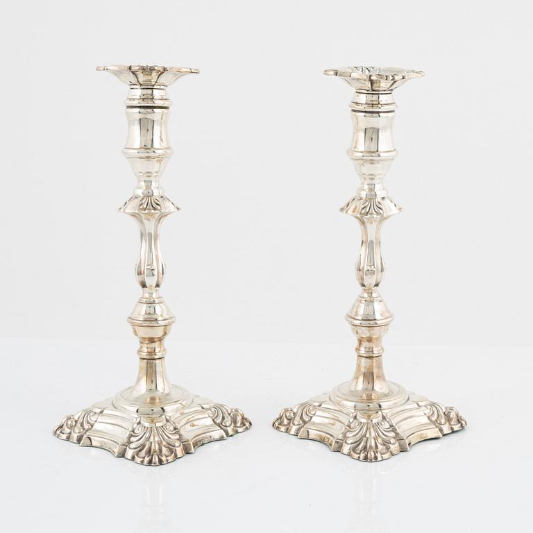 Two silver candleholders, Hampton Utilities, Birmingham, England, 1990.