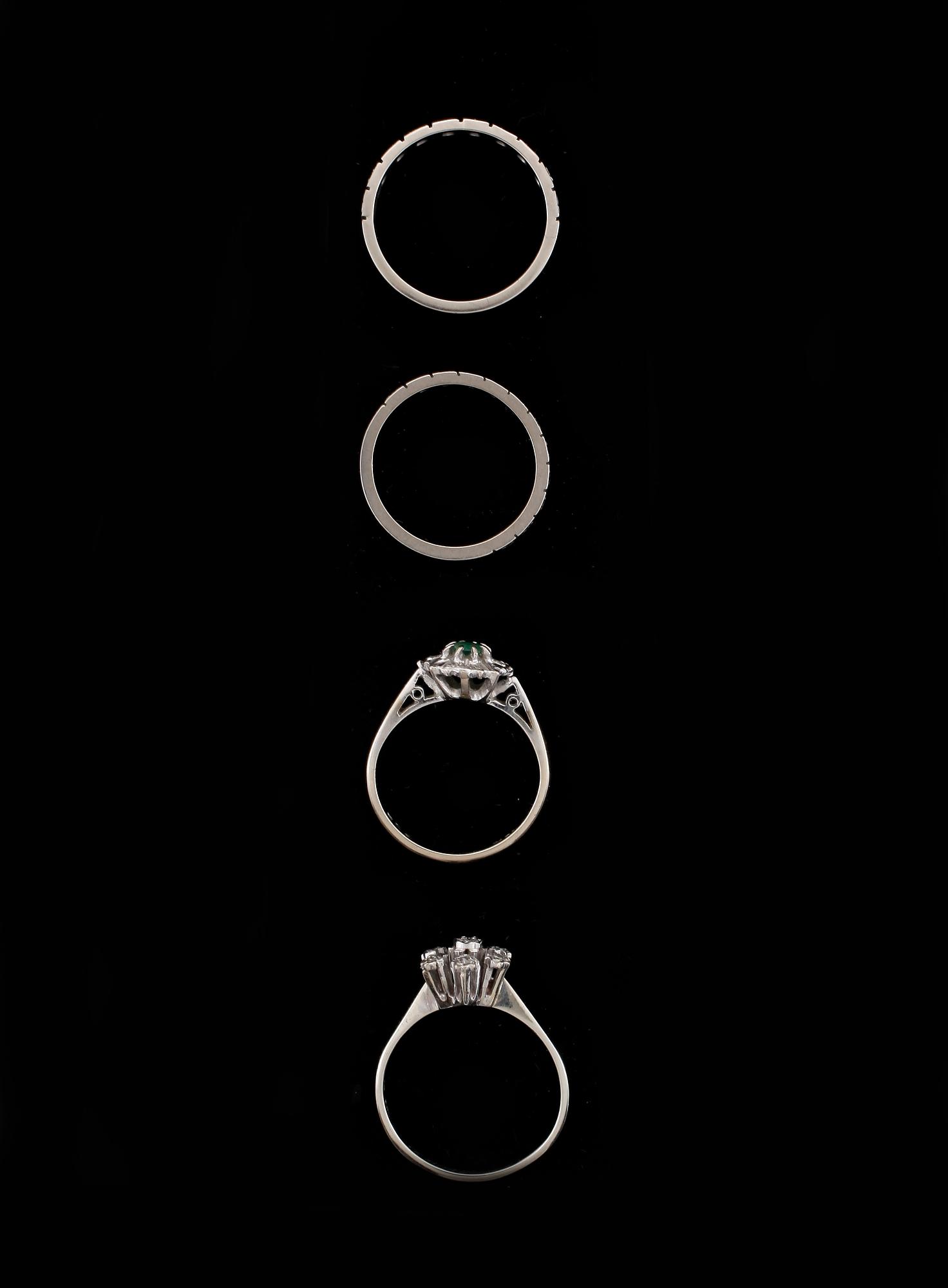 RINGAR, 4st, 18k vitguld med små diamanter. Totalvikt 10g.