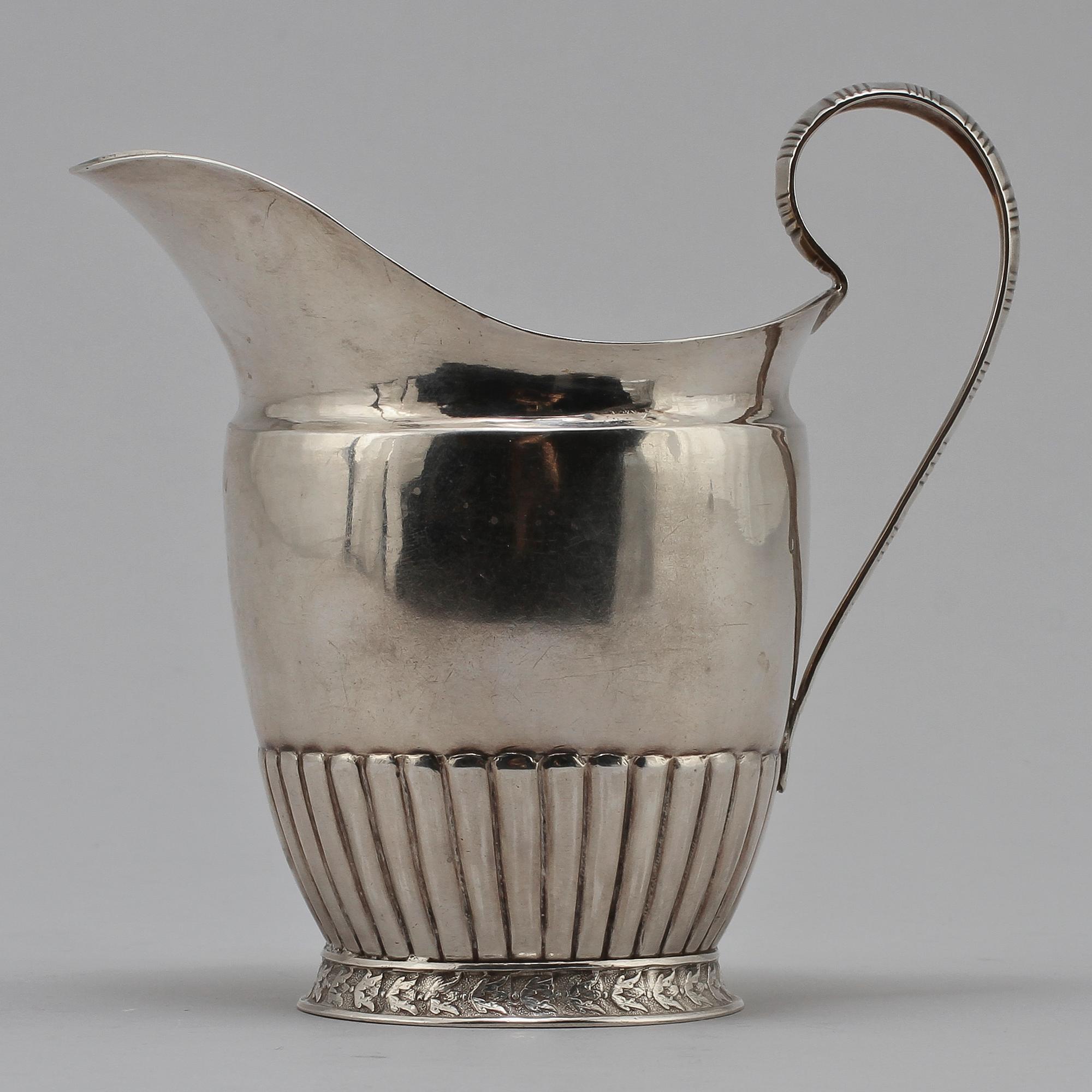 MJÖLKKANNA, silver, O. Pehr Hallberg, Norrköping, 1837.