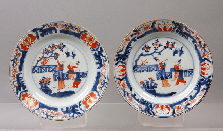 TALLRIKAR, ett par, porslin, Kangxi, 1600/1700-tal.