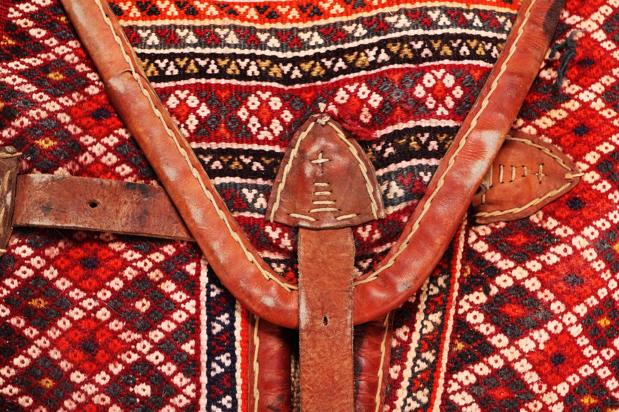 Mafrash, old/semiantik, ca 93 x 37 x 26 cm.