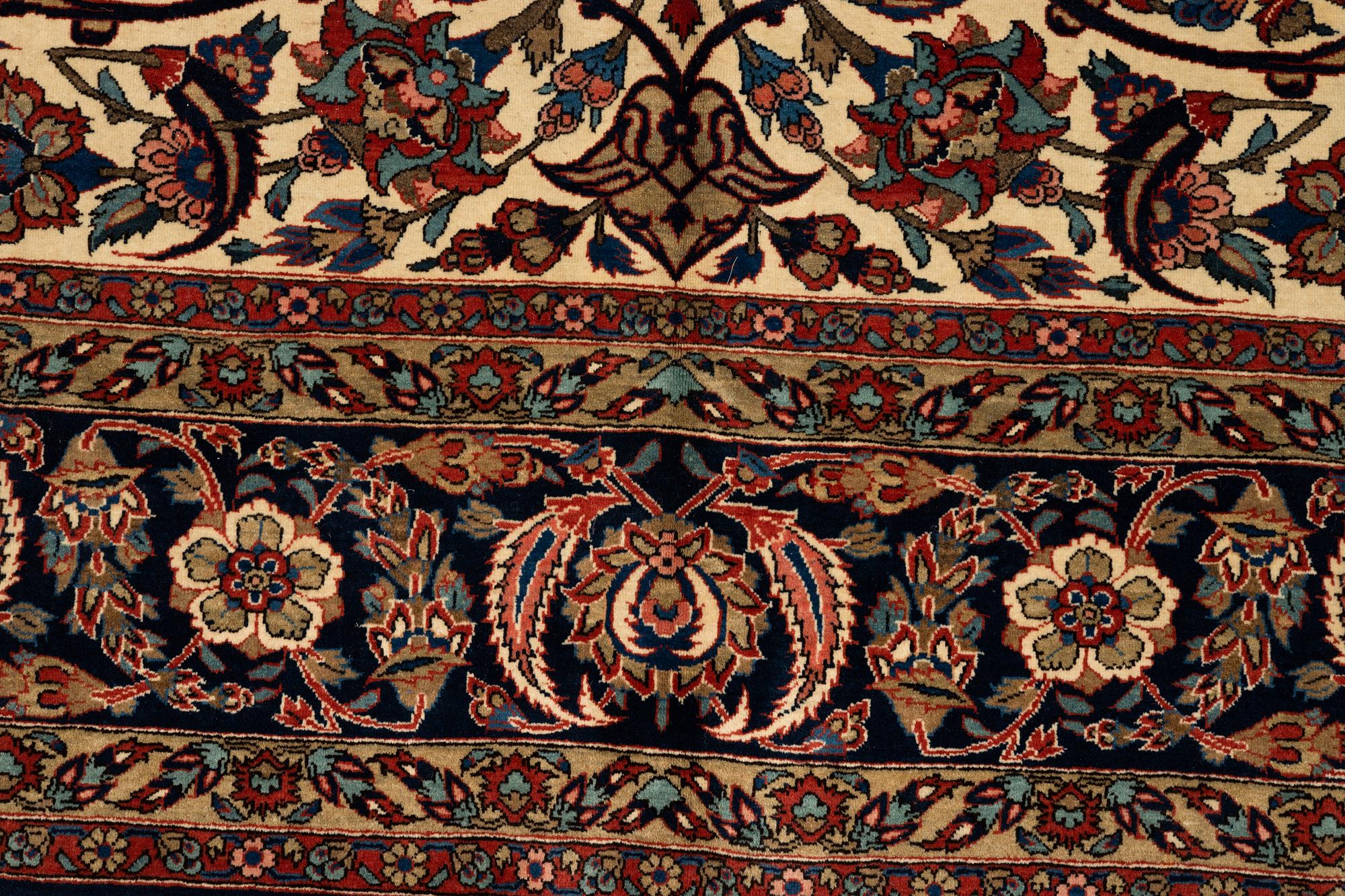 Matta, semiantik Keshan, s.k. Dabri, ca 349 x 269 cm.