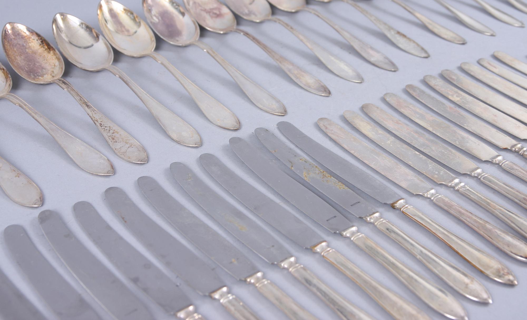 BESTICK, 138  st, vitmetall, "Svensk Spetsig".