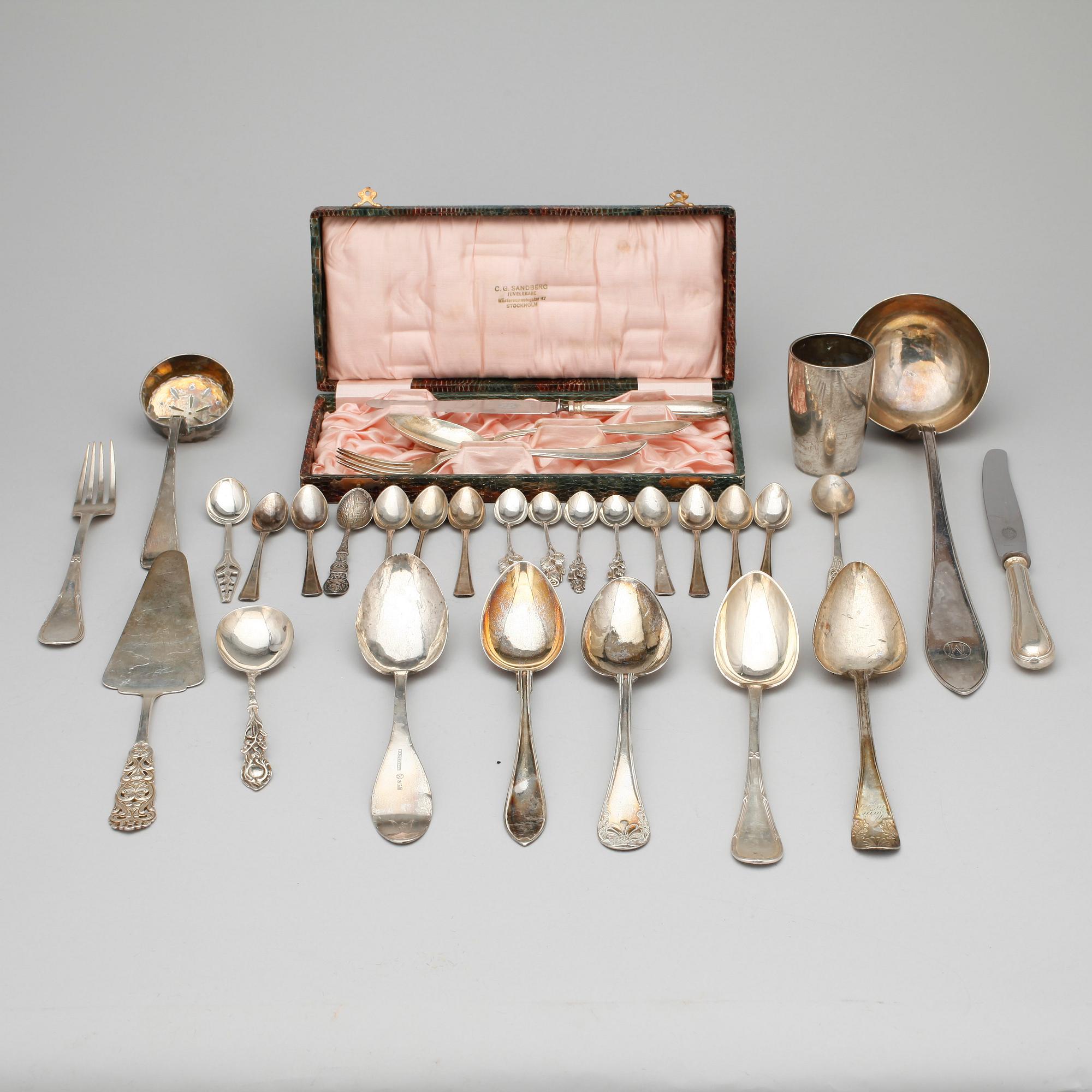 PARTI BESTICK, 31 delar, silver, bla GAB, Stockholm, 1927. Total vikt 992 gram.