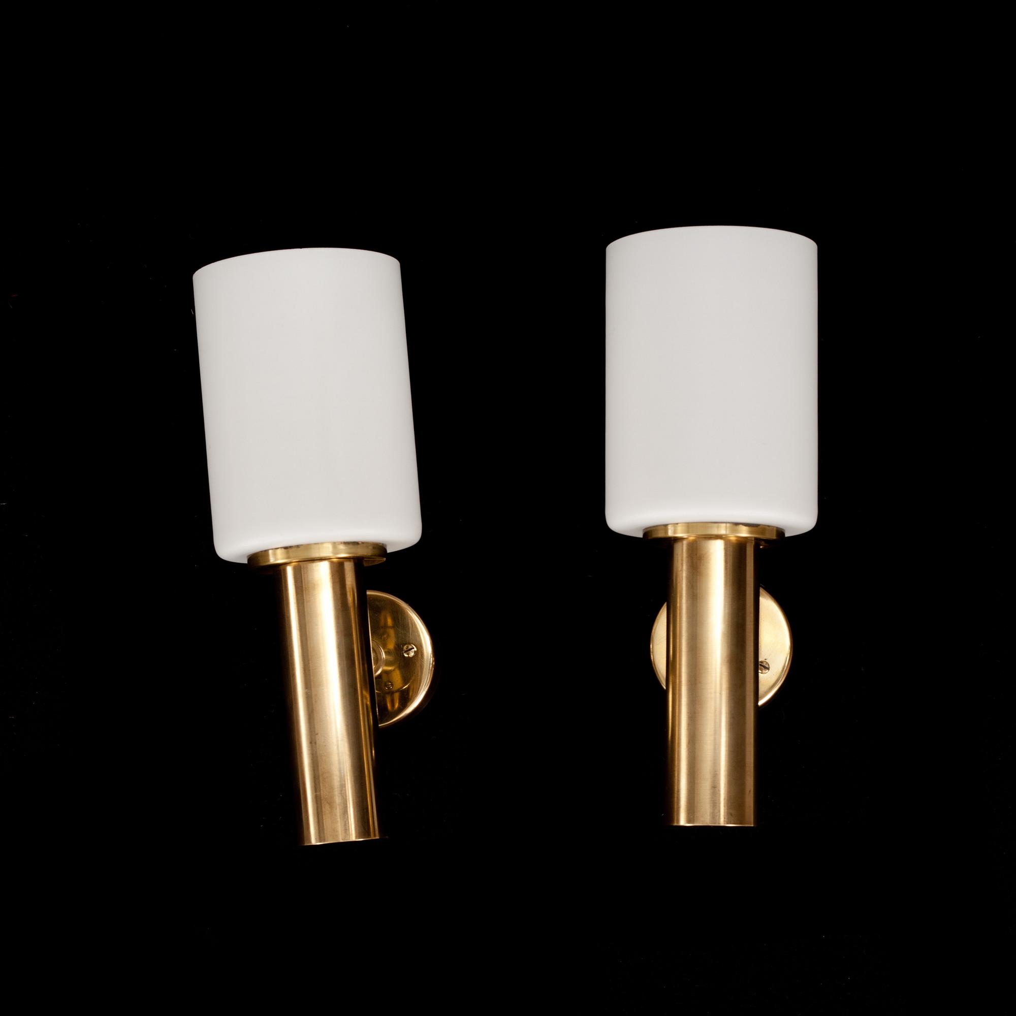 VÄGGLAMPOR, ett par, 1900-talets slut.