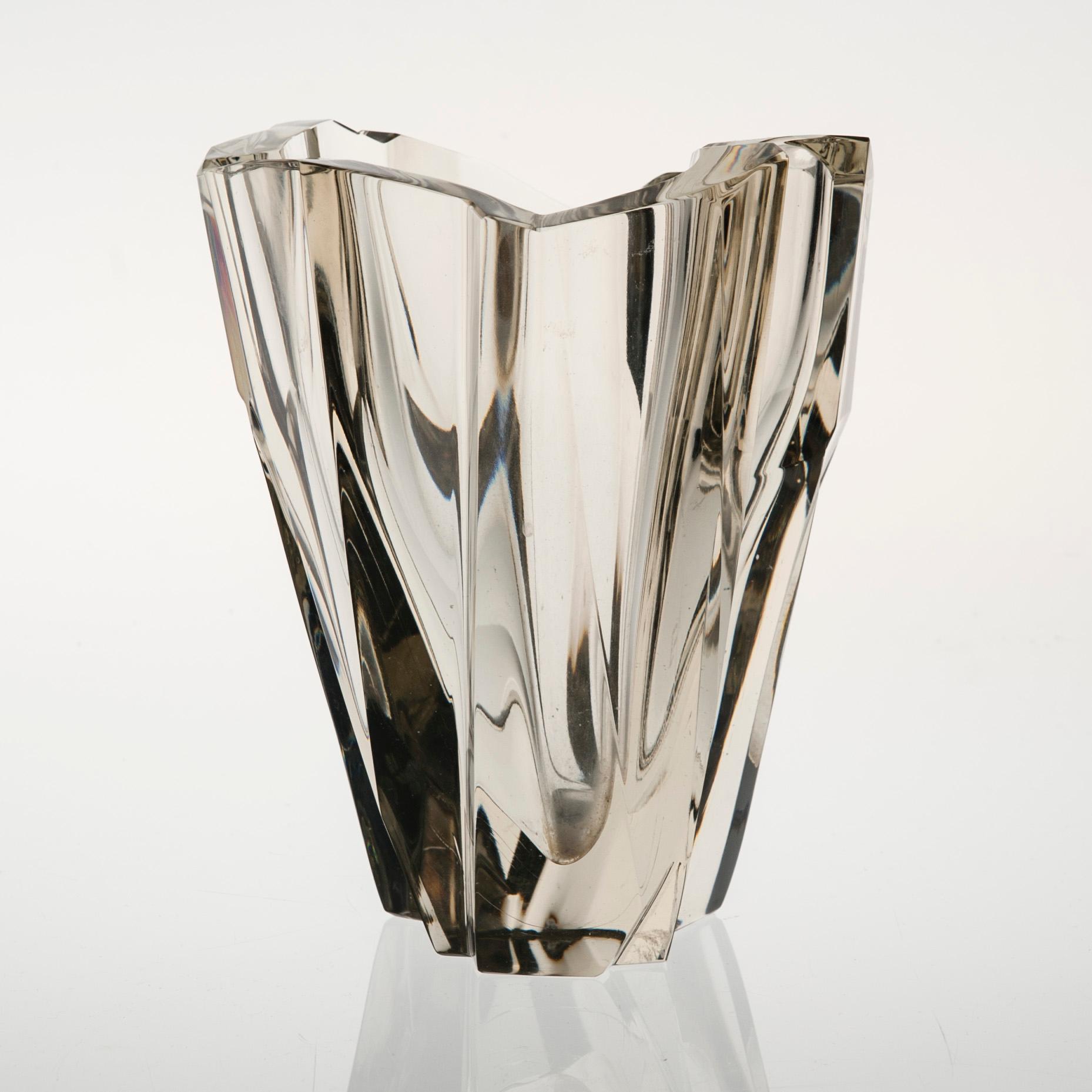 VAS, glas, "Isberg", signerad Tapio Wirkkala, numrerad 3825.