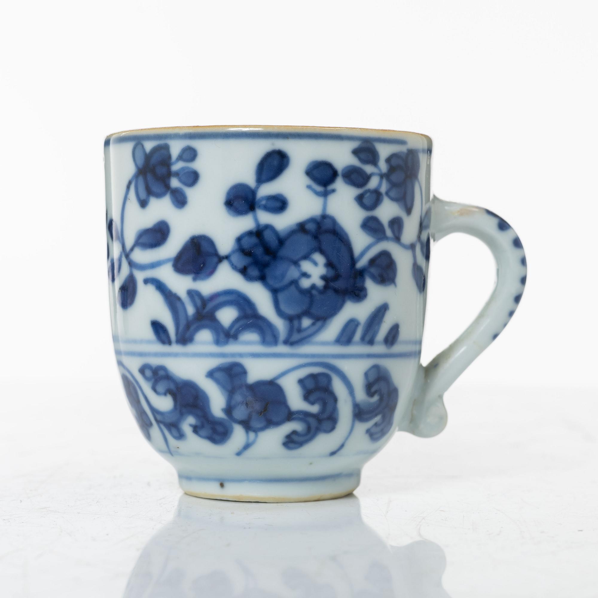 A group of three cups with saucers and two cups, Qing dynasty, 18th century.