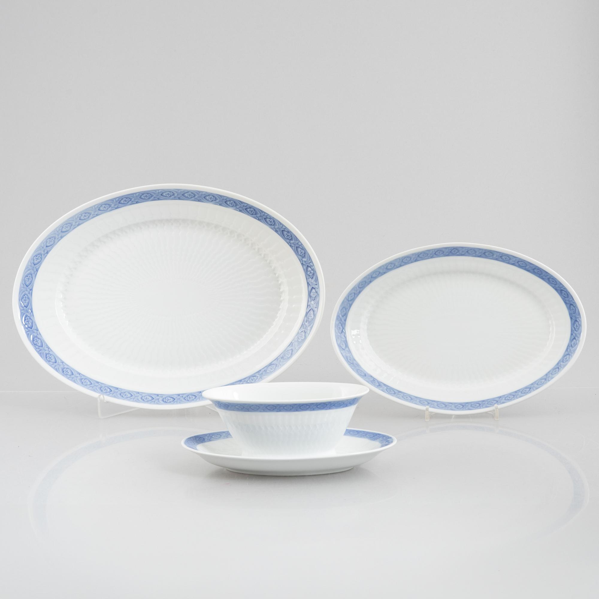 Royal Copenhagen, a 71-piece dinner and coffee service, 'Blå Vifte', Denmark.