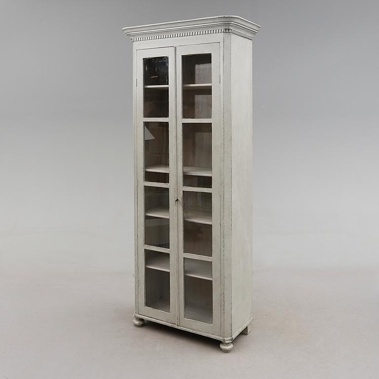 VITRINSKÅP, 1800-talets senare del.