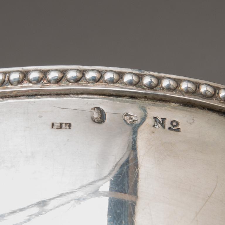 STRÖSOCKERSKÅL, silver, Johan Ekholm, Stockholm, 1795. Vikt ca 557 g.