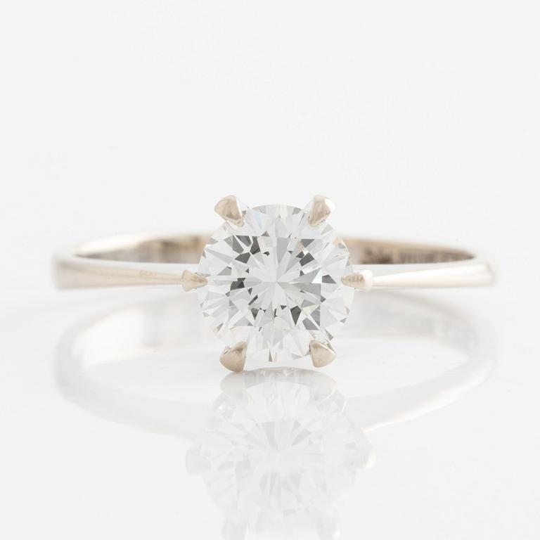 Ring, with brilliant-cut diamond.