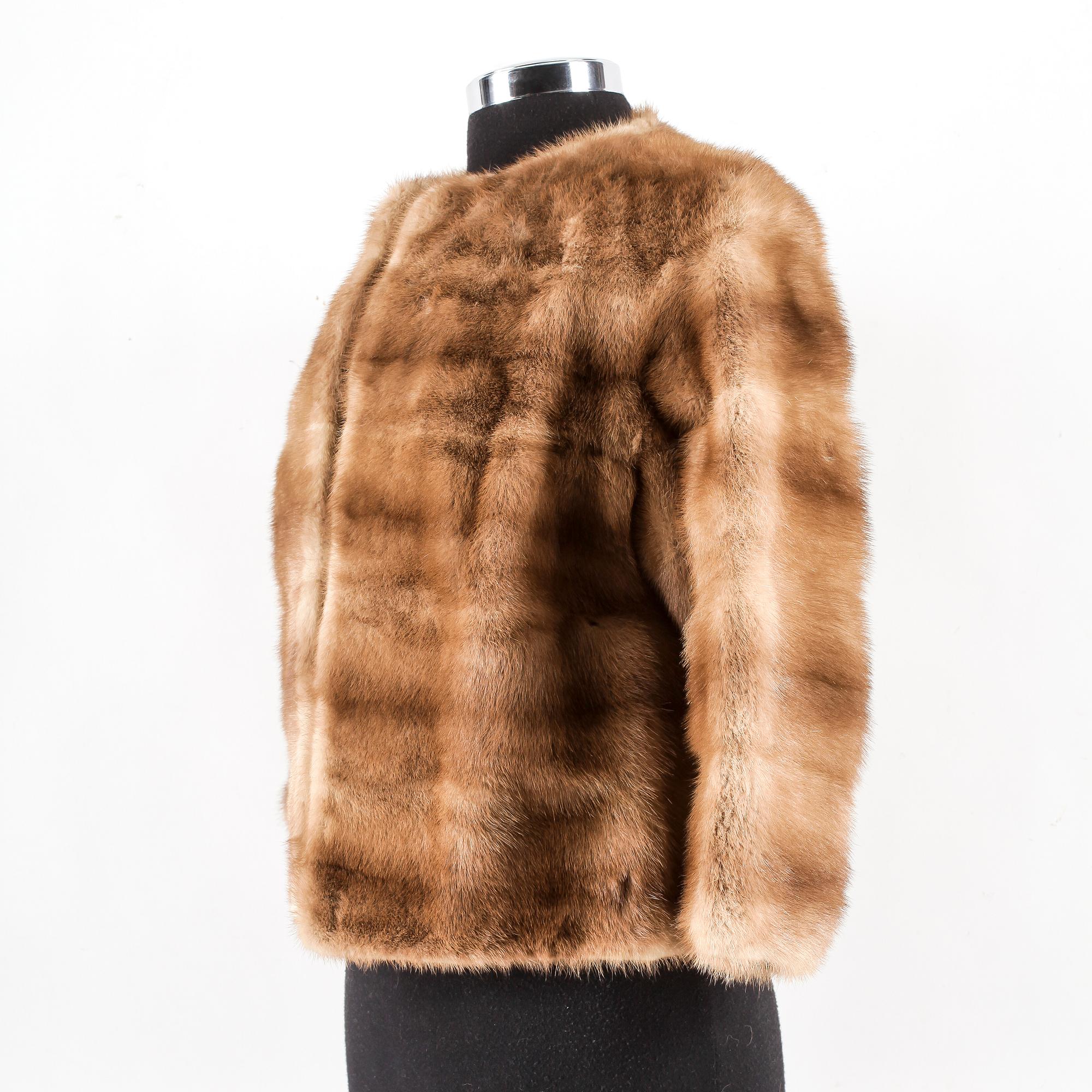 BOLERO, mink, 1900-talets andra hälft.