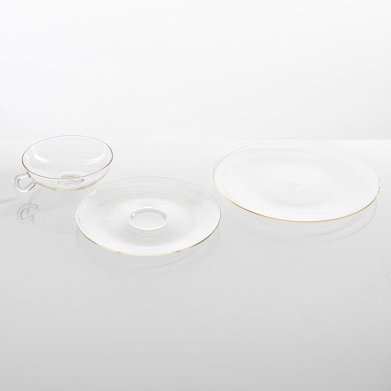 Wilhelm Wagenfeld, a 19-piece glass tea service, Jena Glas.