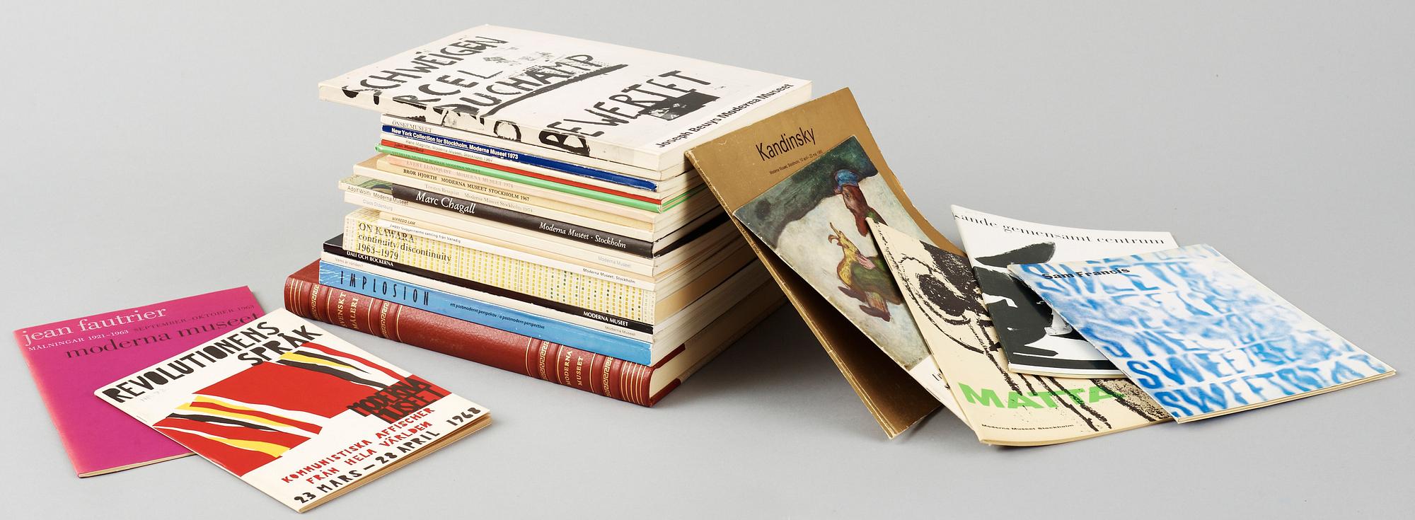 PARTI BÖCKER OCH KATALOGER, 27 st, Moderna Museet.