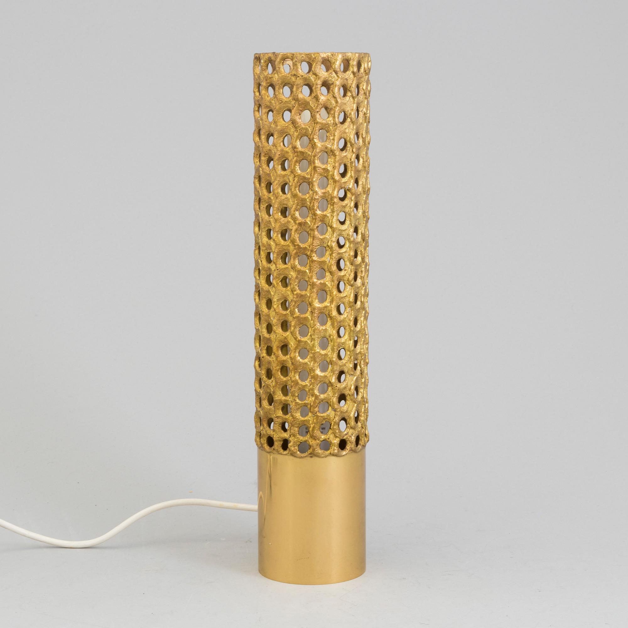 PIERRE FORSELL, table lamp, brass, Skultuna, second half of the 20th century.