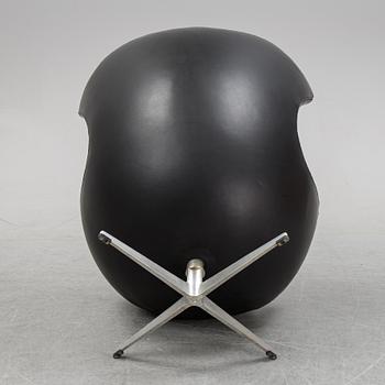 Arne Jacobsen, , "Ägget", fåtölj, model 3316, Fritz Hansen, Danmark.